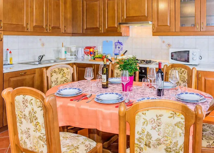 In - Istrien 51838 *